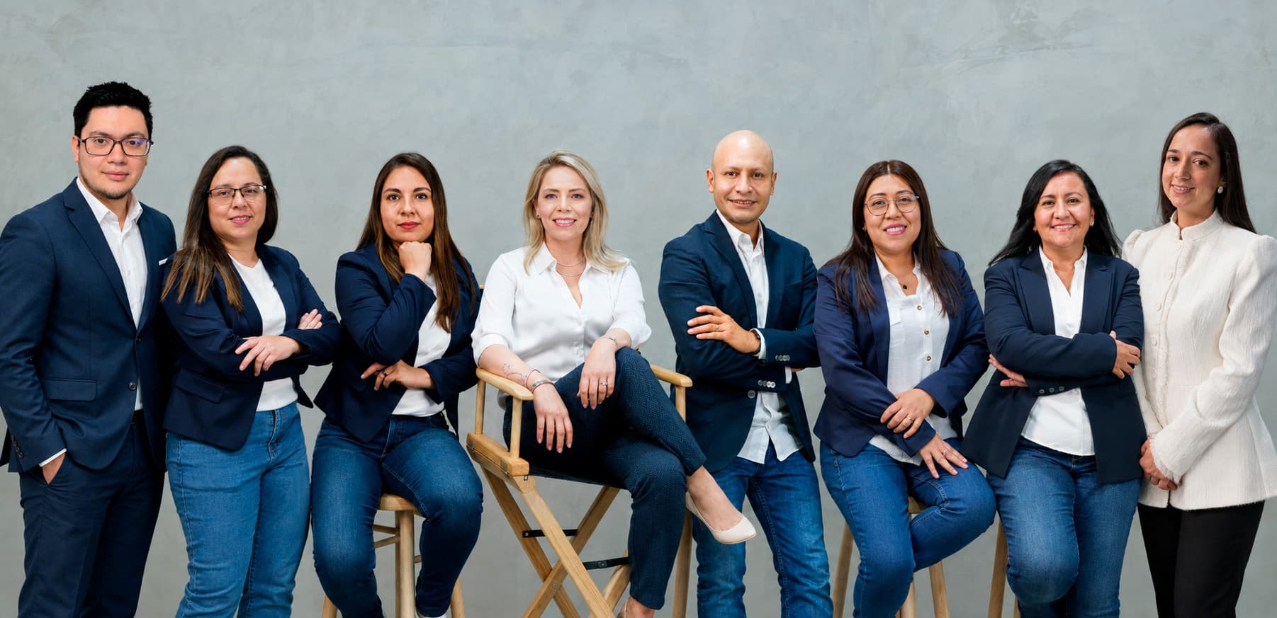 Carlos Uribe, Yarazeth Cilia, Mayra García, Blanca Adán, Martín Espinoza, Hidalid Martínez, Gabriela Guzmán y Marybel Medina, el equipo directivo de Feelink